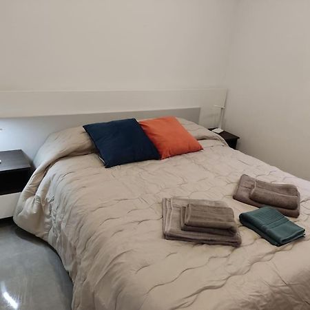 Appartamento Sorriso Flat N.9 - Entire Unit St. Paul's Bay Esterno foto