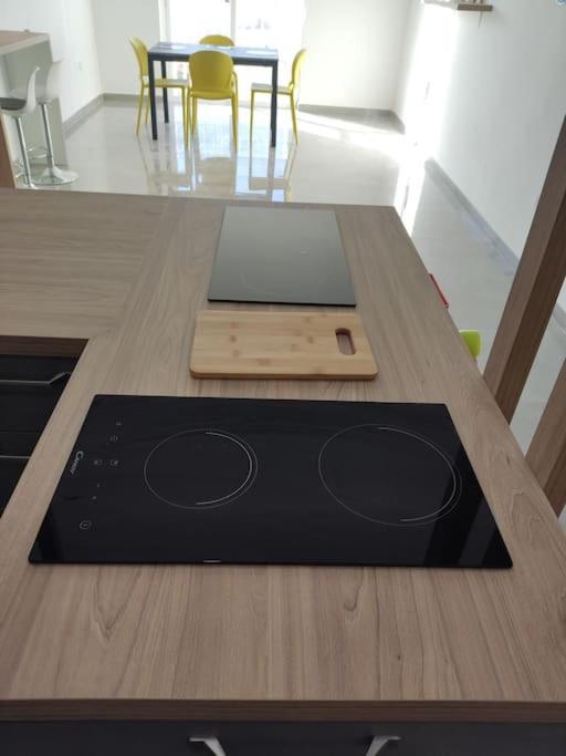 Appartamento Sorriso Flat N.9 - Entire Unit St. Paul's Bay Esterno foto
