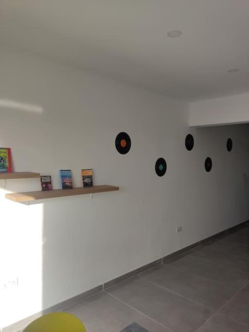 Appartamento Sorriso Flat N.9 - Entire Unit St. Paul's Bay Esterno foto