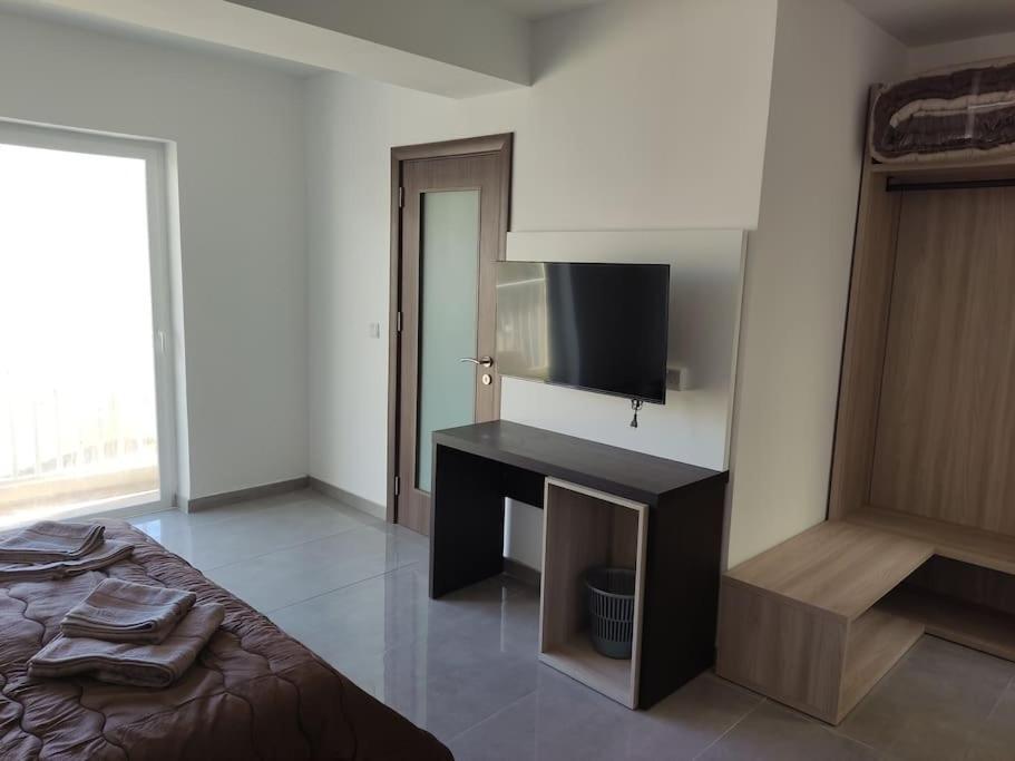 Appartamento Sorriso Flat N.9 - Entire Unit St. Paul's Bay Esterno foto